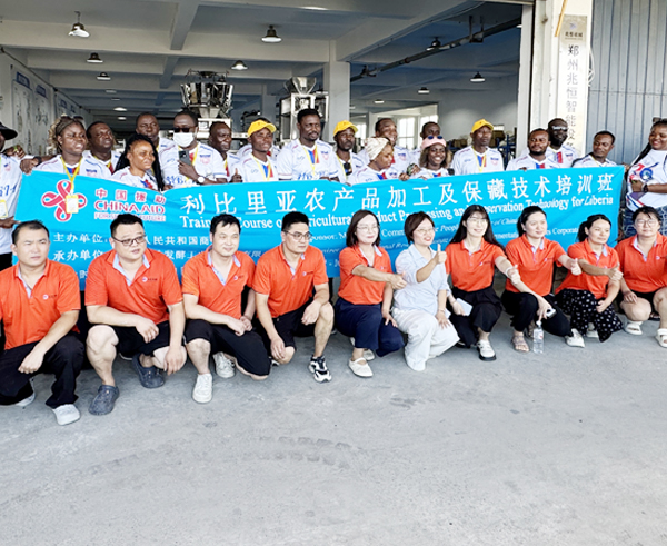 郑州客户洗衣粉灌装现场